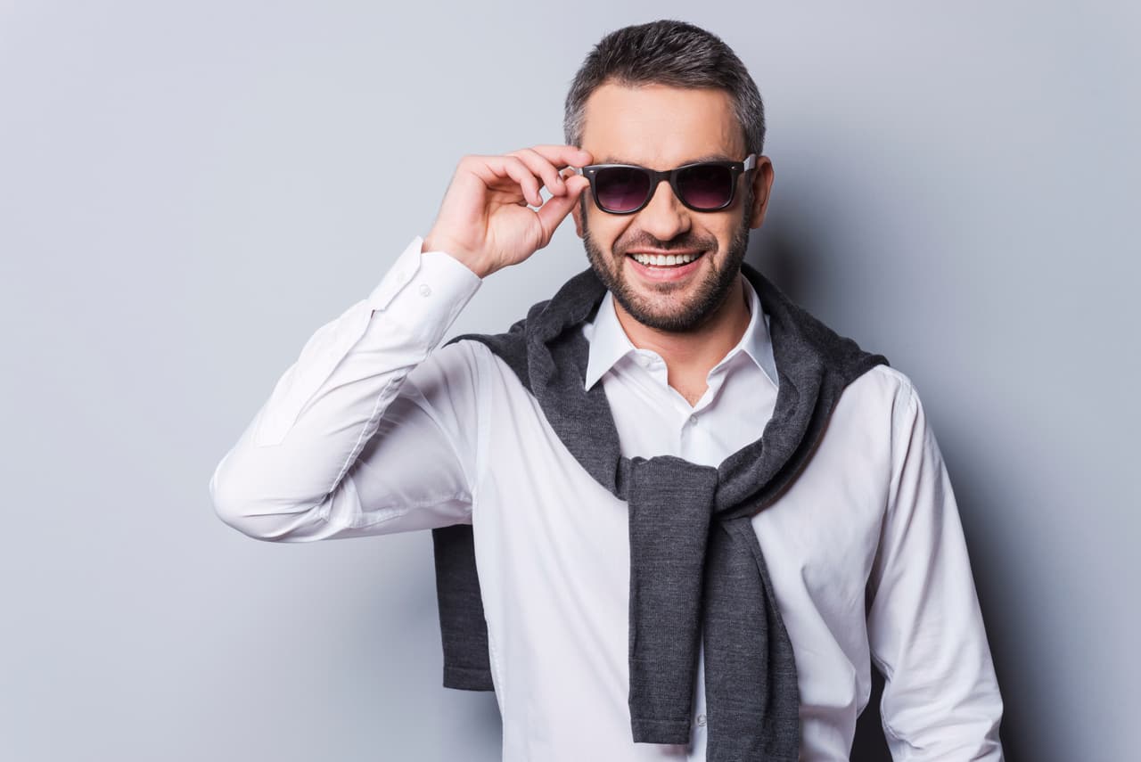 No importa el estilo de tu padre, estas son las mejores opciones de regalos para un hombre fashionista.