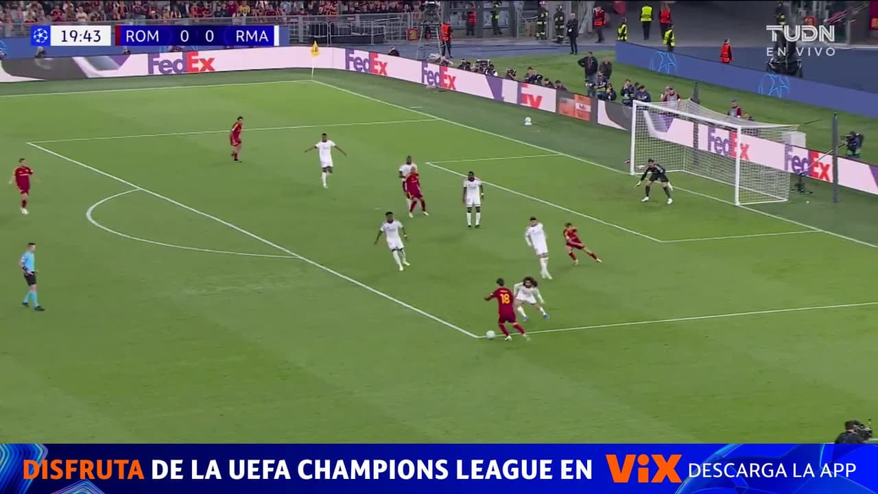 ¡El golazo de Marten de Roon con el que Roma le gana al Real Madrid!