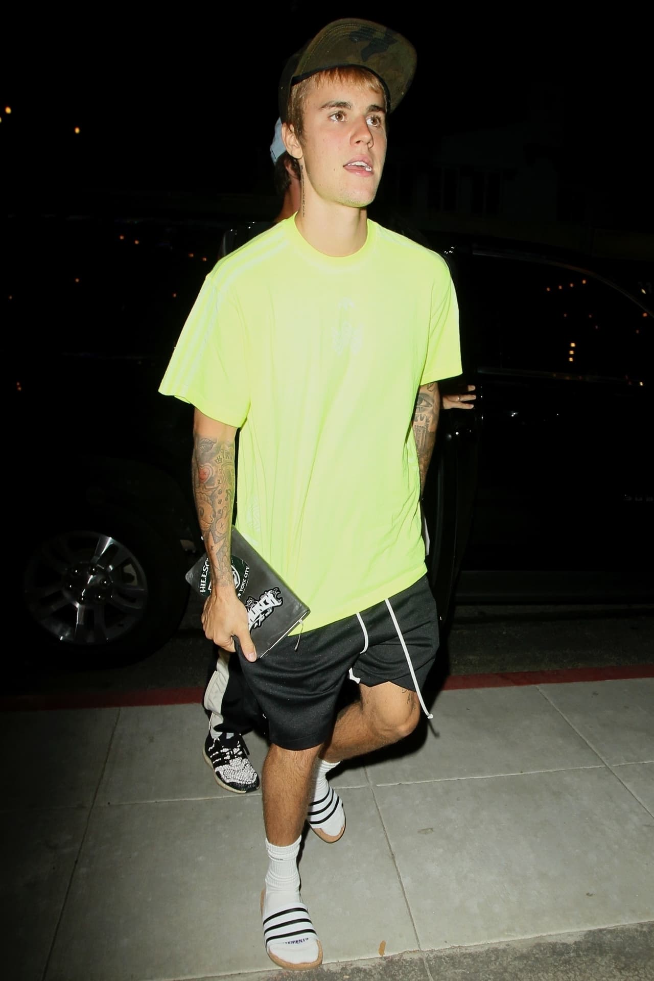 Hasta el momento, el acercamiento entre el cantante y el pastor ha dejado como resultado un cambio positivo en Justin. Quedaremos a la expectativa de la nueva historia que ha empezado a escribir Justin con la ayuda de Carl Lentz.