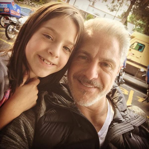 "A mí lo que me ha funcionado y por eso me llevo bien con Lisardo, es que cuando nosotros nos divorciamos nos sentamos con María, tenía 3 años, y le explicamos: 'Mamá y papá se quieren mucho pero mamá va a tener un castillo y papá otro, pero es la misma princesa'", contó.