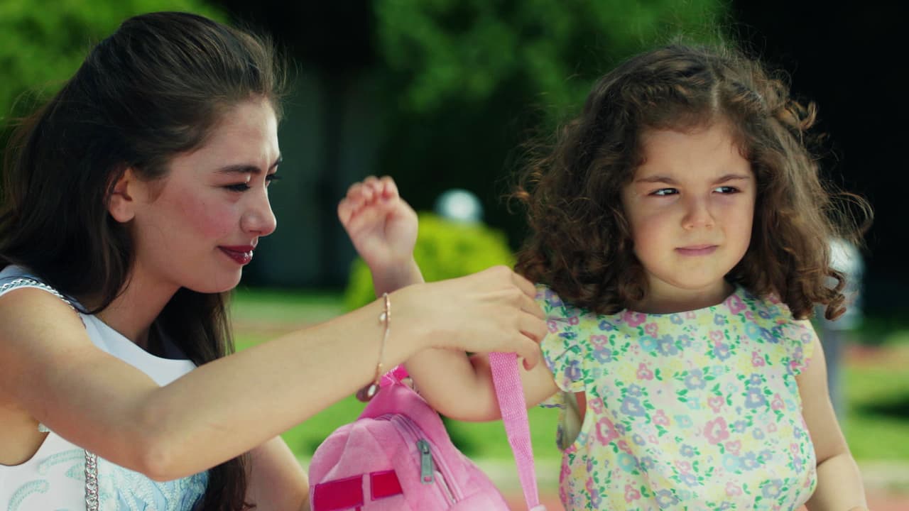 Cuatro años más tarde, Nihan continuó con los deseos de su esposo y educó con todo su cariño y cuidados a su hija.