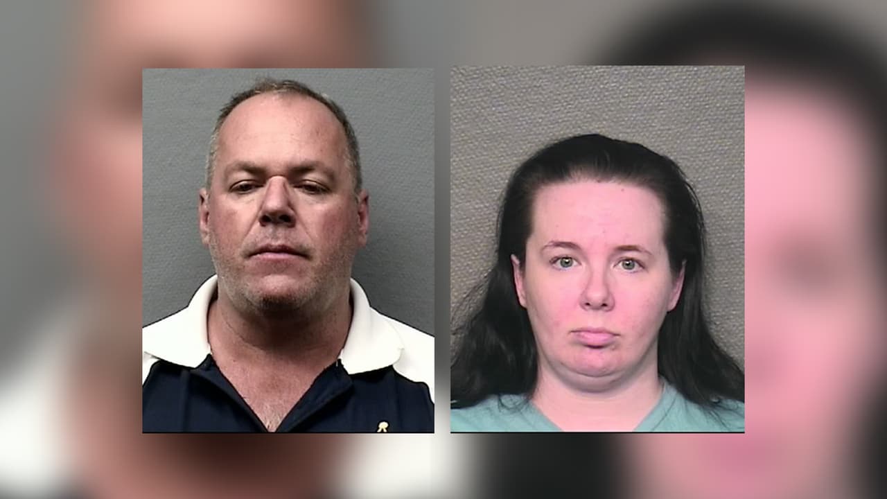 Acusan a Piloto de United de delitos relacionados con prostitución