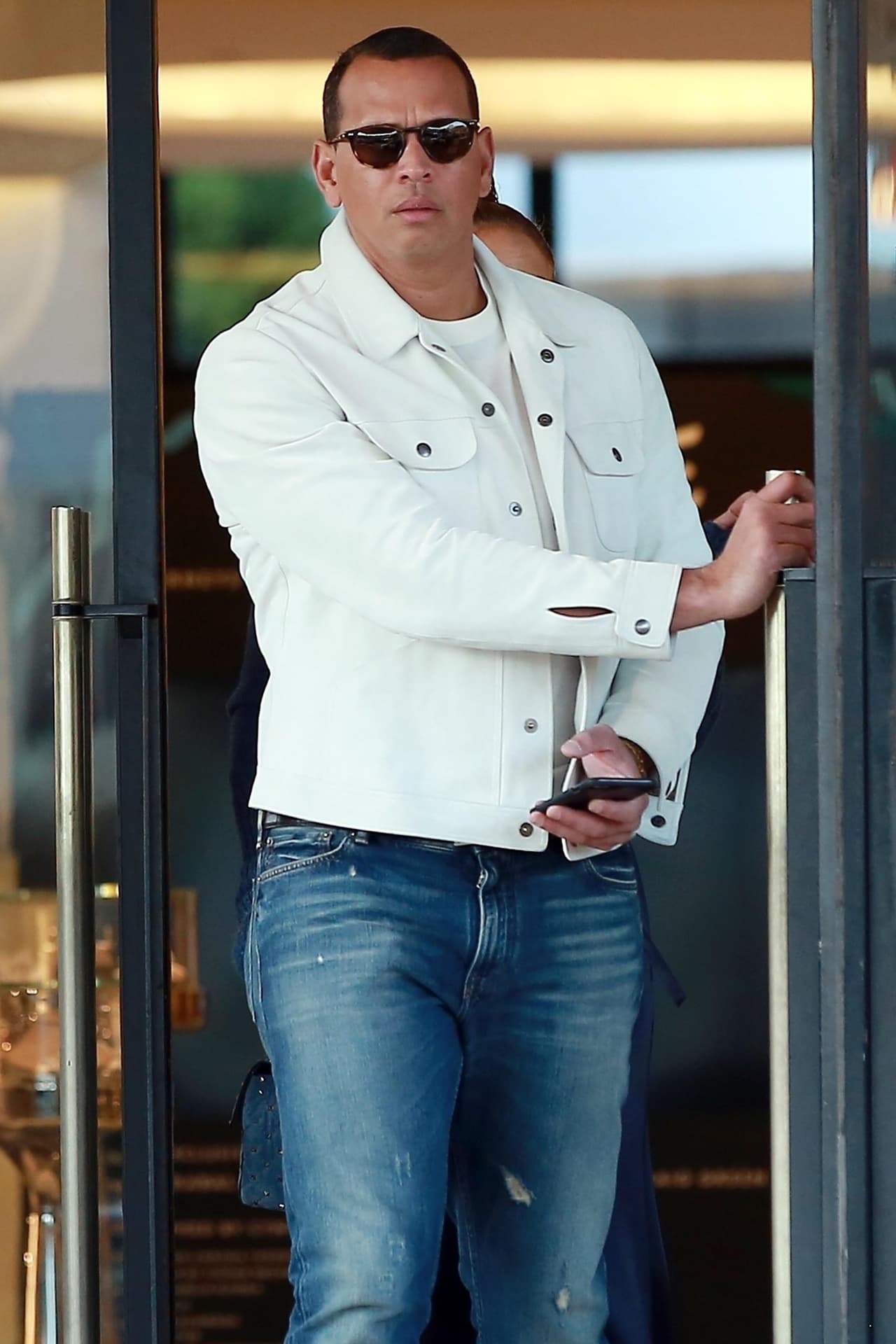 Así las cosas, quedó más que claro que Alex Rodríguez quiere mantener la fiesta en paz, jamás puede ignorar una llamada de su "macha".