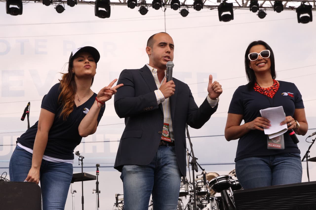 Tremenda fiesta mexicana con los colores, sabores y olores de nuestra tierra.