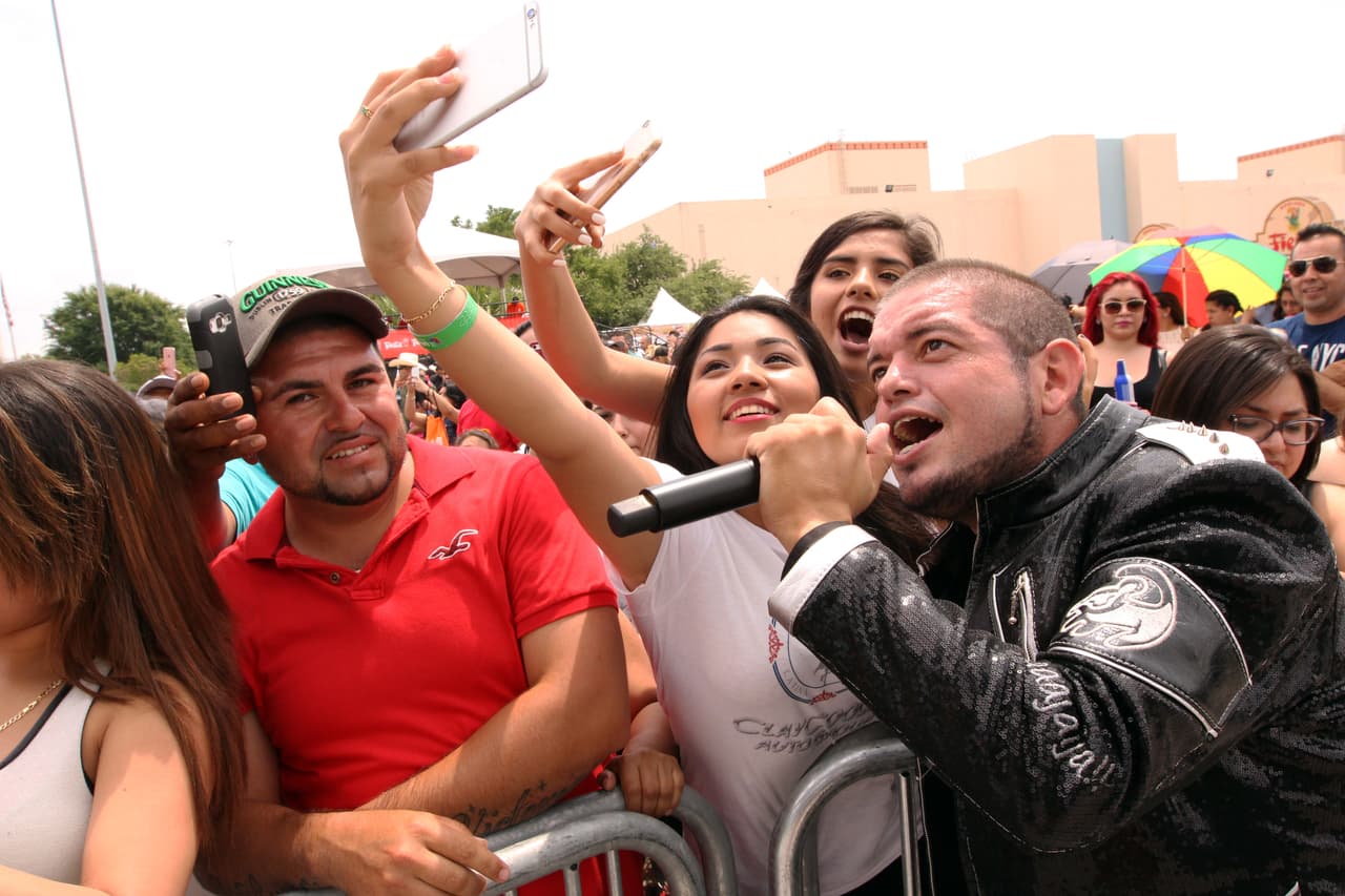 Tremenda fiesta mexicana con los colores, sabores y olores de nuestra tierra.