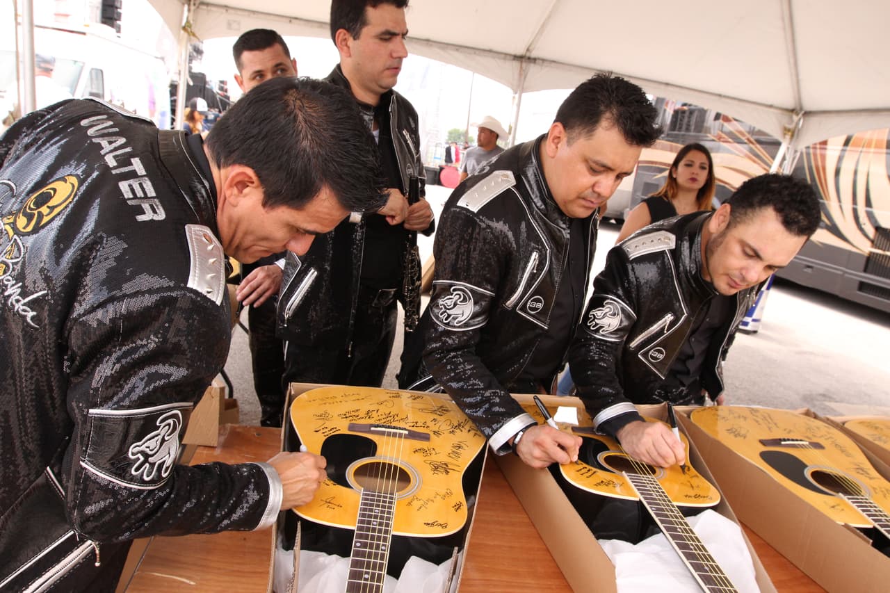 Tremenda fiesta mexicana con los colores, sabores y olores de nuestra tierra.