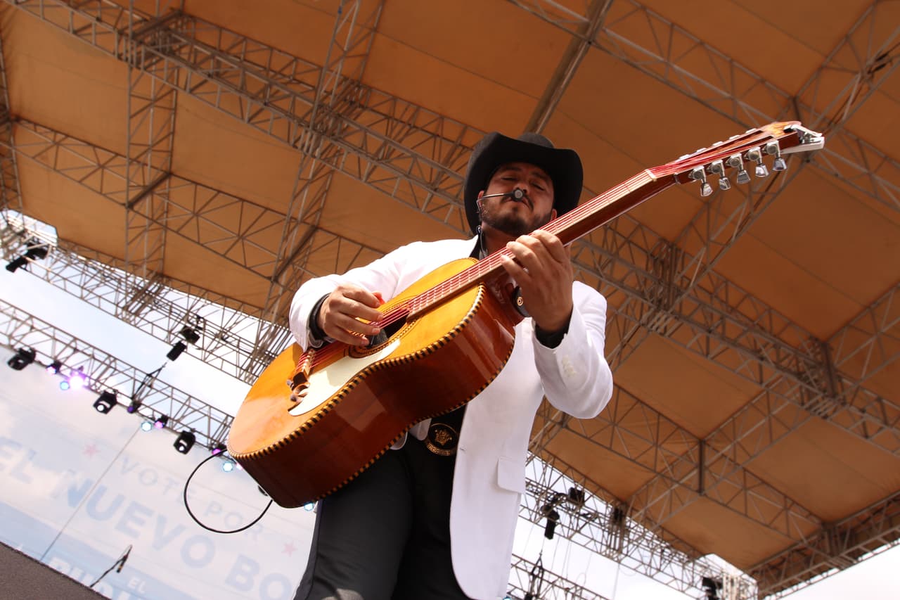 Tremenda fiesta mexicana con los colores, sabores y olores de nuestra tierra.