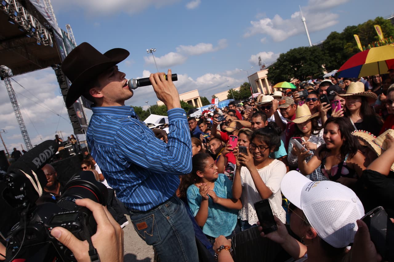 Tremenda fiesta mexicana con los colores, sabores y olores de nuestra tierra.