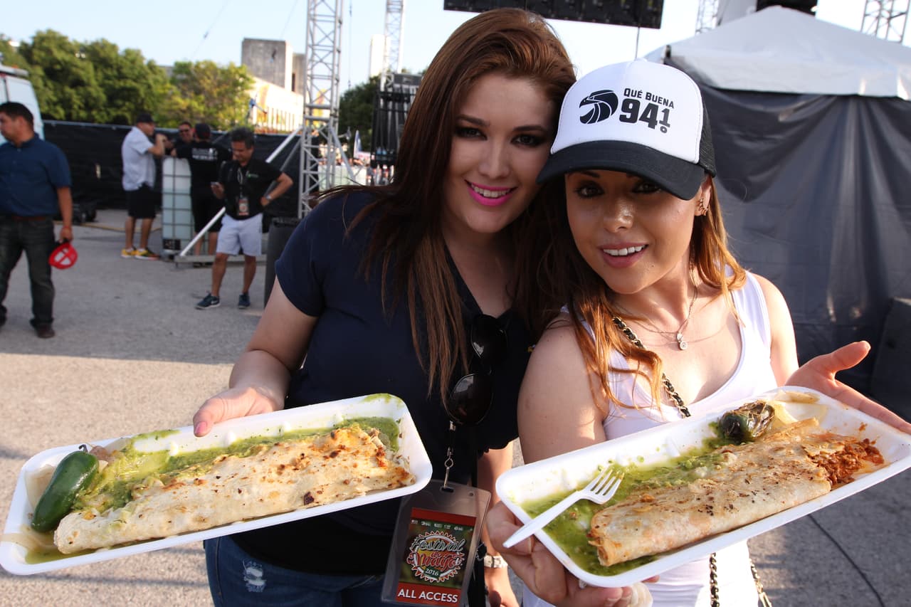 Tremenda fiesta mexicana con los colores, sabores y olores de nuestra tierra.