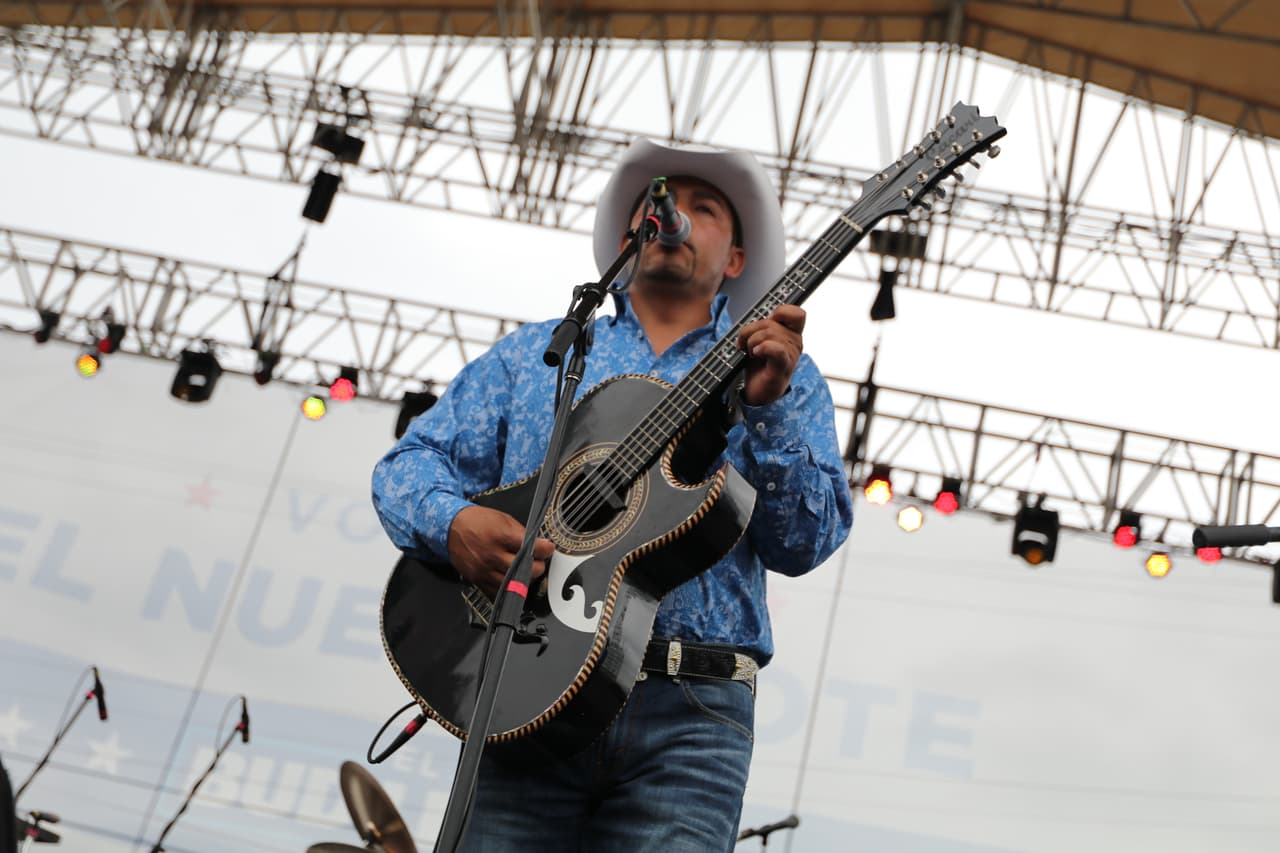 Tremenda fiesta mexicana con los colores, sabores y olores de nuestra tierra.