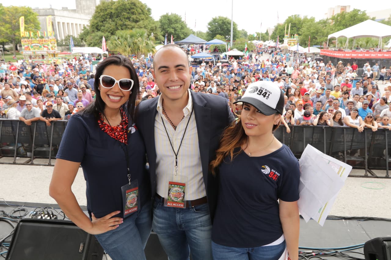 Tremenda fiesta mexicana con los colores, sabores y olores de nuestra tierra.