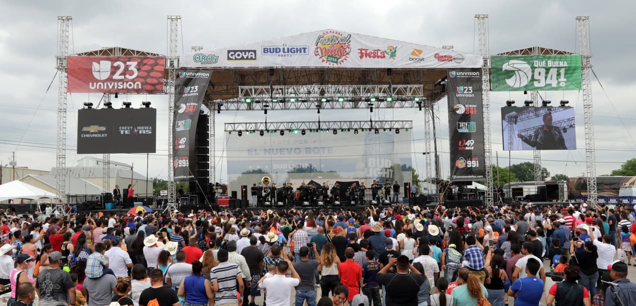 Tremenda fiesta mexicana con los colores, sabores y olores de nuestra tierra.