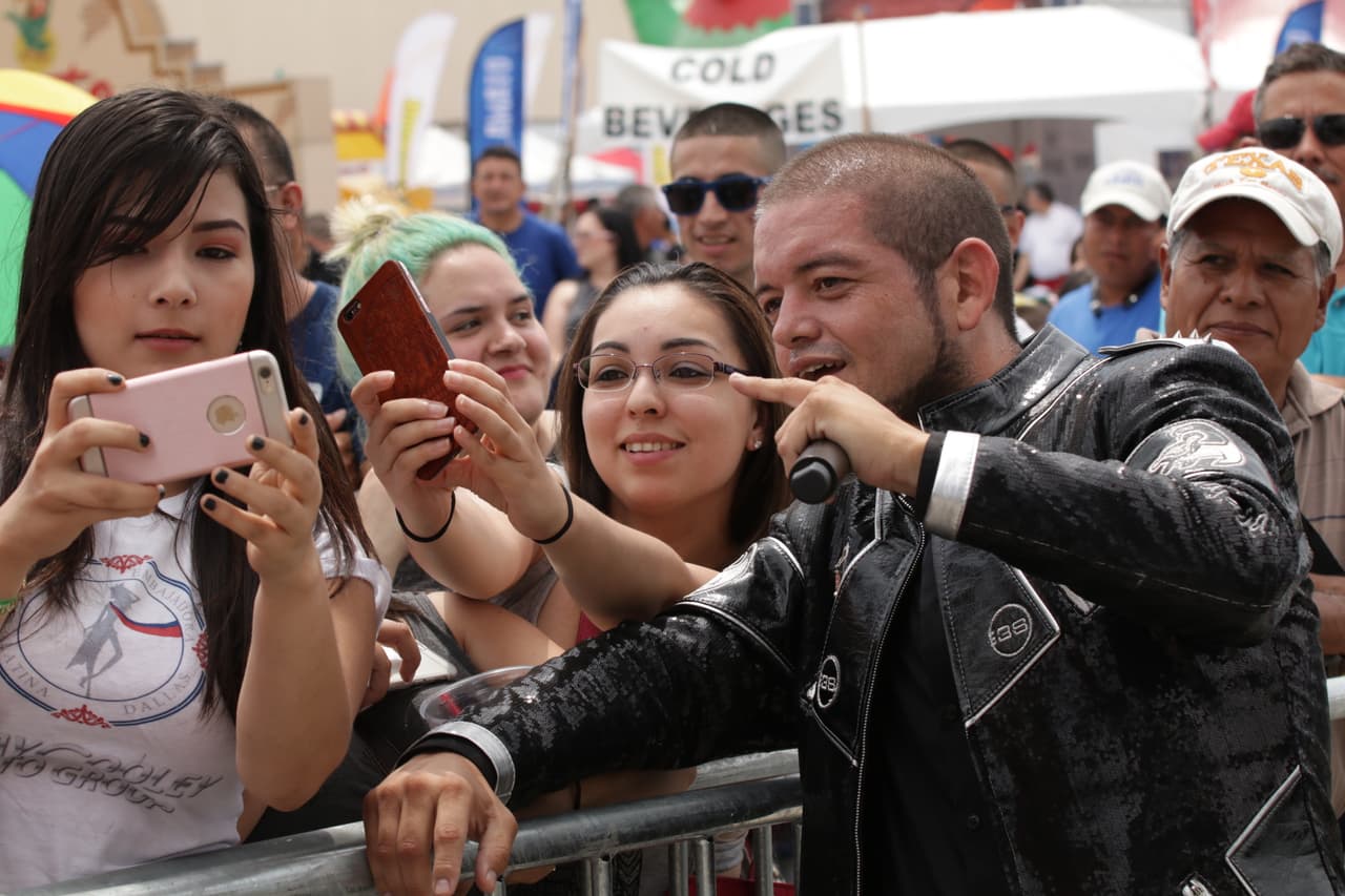 Tremenda fiesta mexicana con los colores, sabores y olores de nuestra tierra.