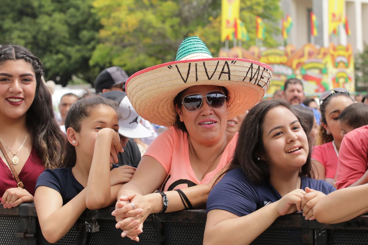 Tremenda fiesta mexicana con los colores, sabores y olores de nuestra tierra.