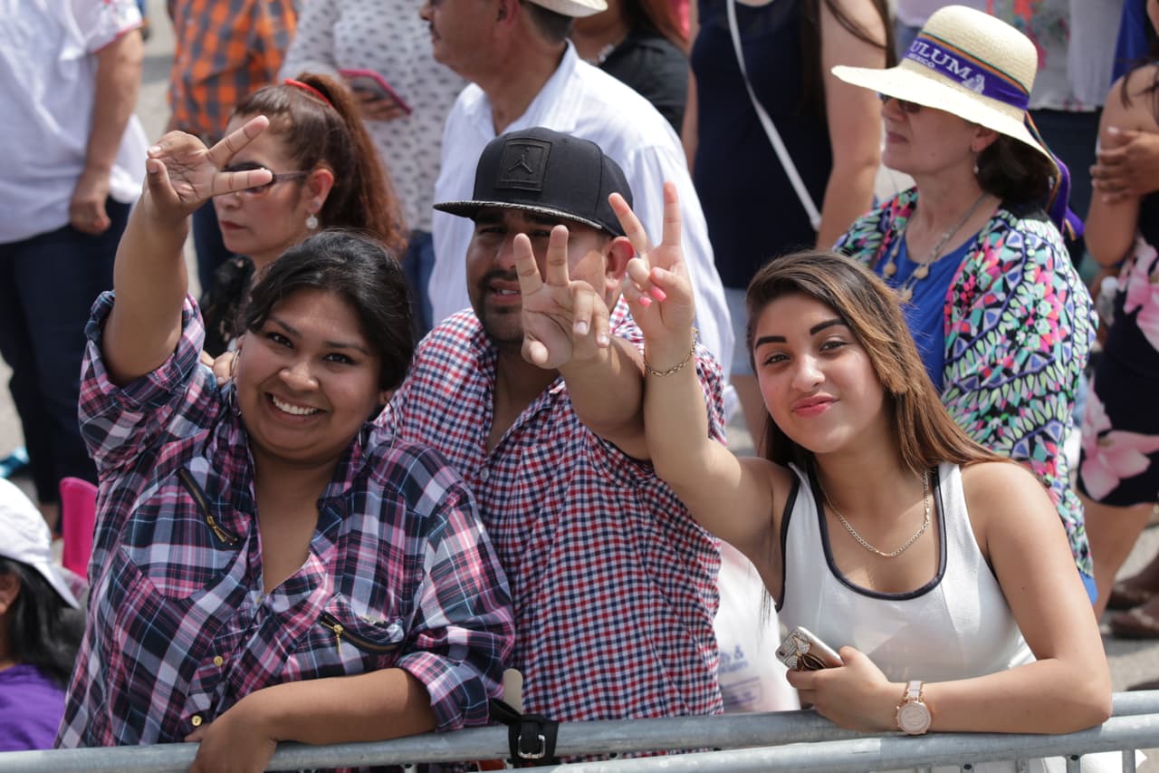 Tremenda fiesta mexicana con los colores, sabores y olores de nuestra tierra.