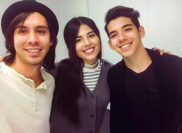 Yoandri, uno de los finalistas de la primera temporada de La Banda, no dudó un segundo en invitarlos a su concierto "Niña Escondida". Su talento es increíble.