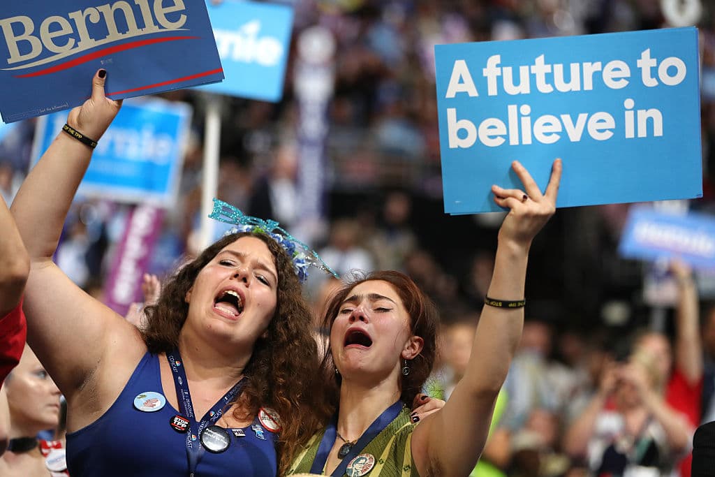 Sus seguidores aplaudieron a Sanders durante más de tres minutos.