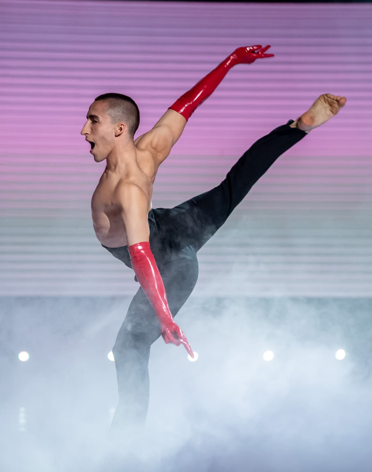 Emiliano Jiménez y su rutina de danza contemporánea emocionó a todos los presentes.
<br>