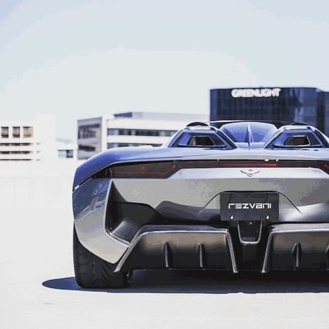 El precio del deportivo Rezvani Beast de Chris Brown es de 179,000 dólares.