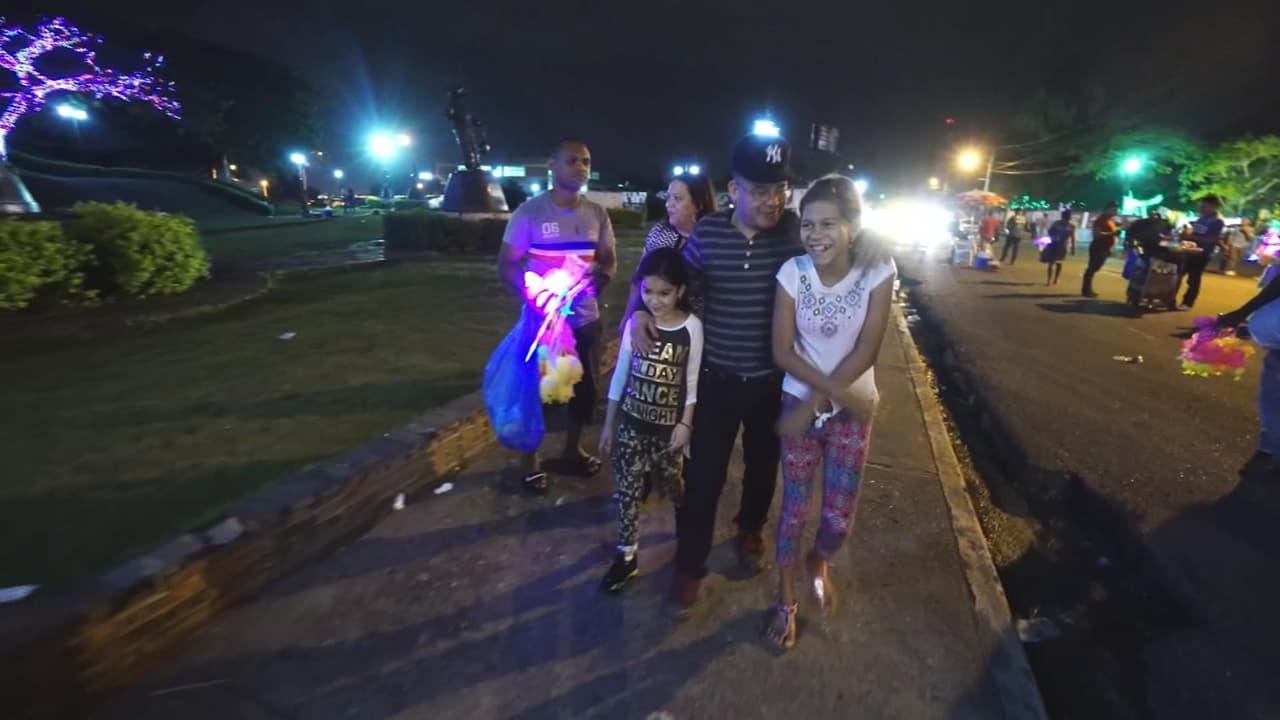 Arlette pasa las vacaciones navideñas con su familia en República Dominicana.