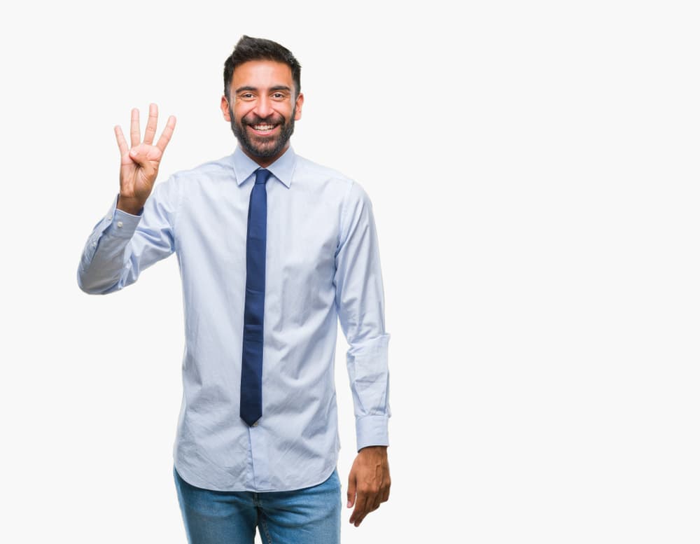 Los 4 que nacieron un 13, muy trabajadores, seguros de sí mismos, necesitan el apoyo familiar, buenos administradores
<br>Los 4 que nacieron un 22 pertenecen a un “Número Maestro”, conocimientos sólidos, intuitivos, emocionales.
<br>Los 4 que nacieron un 31 son leales, determinados, con mucha capacidad empresarial, buenos administradores, confiables.