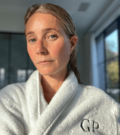 Además, la fundadora de la marca de productos de bienestar y estilo de vida Goop se ha mantenido en forma gracias a sus dietas, las cuales suele compartir en su cuenta de Instagram.