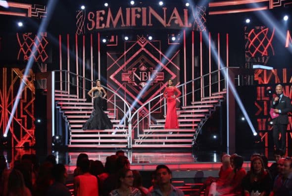 Ahora sí que todas contra todas. ¿Quién ganará? Una semifinal a lo grande con Ale Guzmán, La Arrolladora Banda El Limón y Christian Daniel. Además, animales salvajes y hasta las eliminadas resucitaron. ¿Eres Team Clarissa, Team Nathalia, Team Francisca o Team Catherine?
