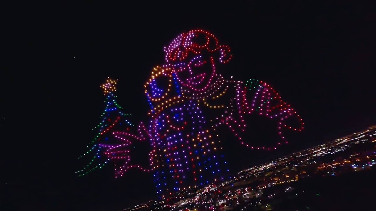 En un gesto verdaderamente navideño, el Departamento de Parques y Recreación de North Richland Hills 
<b>organizó una campaña de juguetes en el evento</b>, recolectando regalos para el Centro de Enriquecimiento Comunitario y 
<b>llevando alegría a aquellos menos afortunados en estas fiestas</b>.