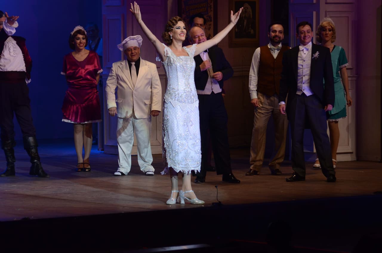 Grabó tres discos: 'Regresa', 'Chantal' y 'Tentaciones'.