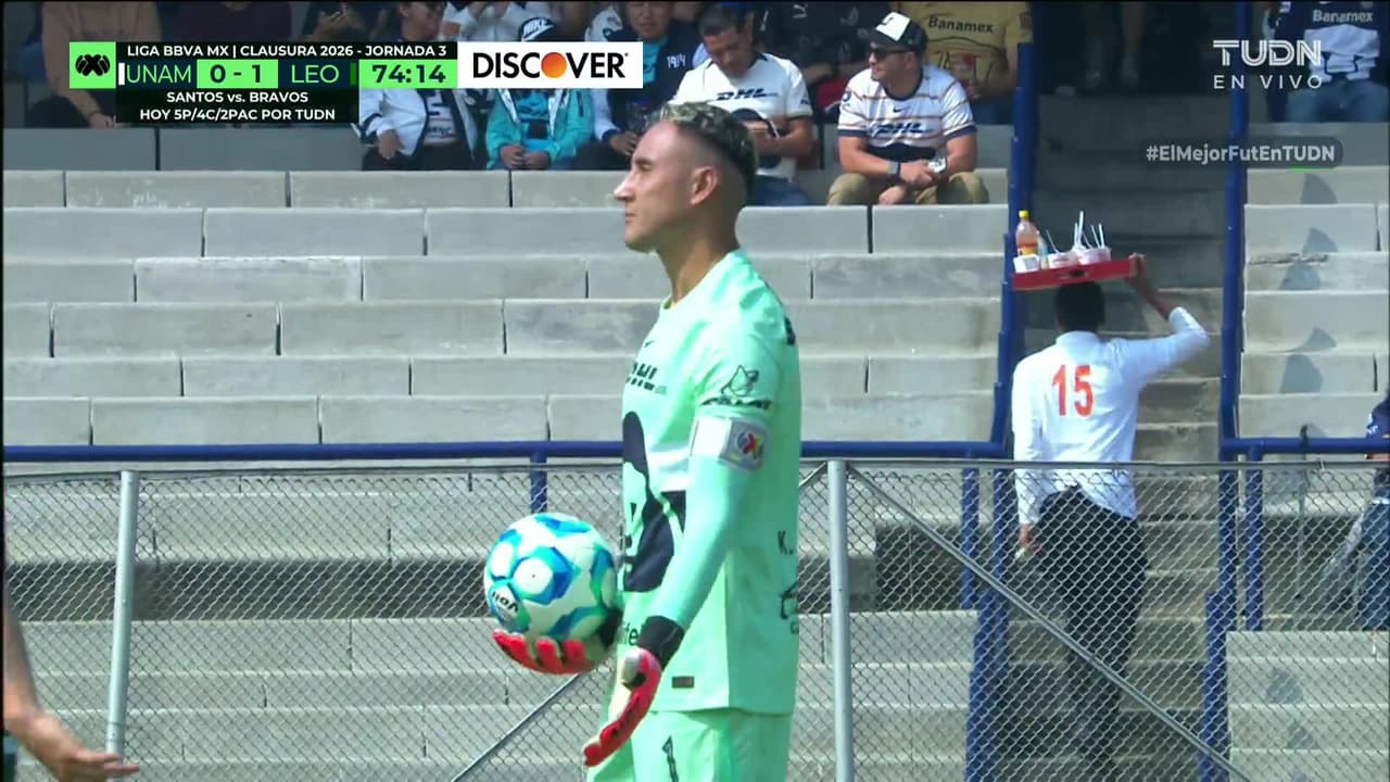 ¡TIRO ATAJADO! disparo por Salvador Reyes.