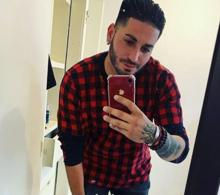 "Estuve esperando a ver qué había entre los dos, a ver qué sucedía. Alguna vez me contactó, necesitaba algo y dije 'cómo no, ahora que necesitas algo, algún consejo de mí lo vas a tener, pero material nunca más'". 
<br>