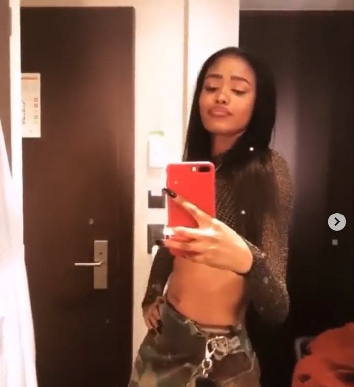 De acuerdo con el mánager de la cantante, citado por el medio, 
<b>se desconocen las causas del fallecimiento. </b>
<br>