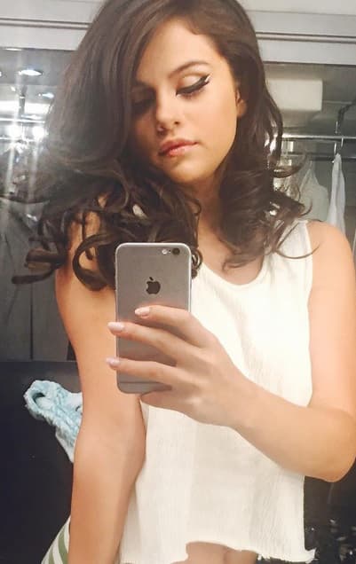 La cantante nos tiene acostumbrados a selfies picantes, pero nada como eso.