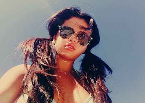 Maluma sigue a Selena Gómez pero ella no lo sigue.