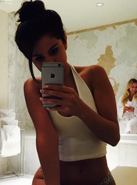 Recientemente se ha dejado ver más sexy que nunca. Esta es quizá su selfie más candente; la estrella usó un sostén deportivo y una 'pantie' de leopardo.