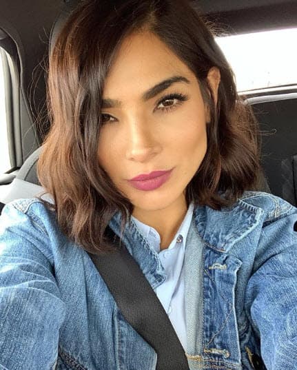 “Estoy feliz, yo soy muy fanática de la historia de ‘Rubí’, de la telenovela, desde siempre, yo creo que es una de las primeras telenovelas que vi… entonces obviamente cuando se me informó que había una posibilidad, pues me emocioné muchísimo. No sabía si mis tiempos de trabajo me iban a permitir hacerlo y tratamos de mover cielo, mar y tierra para que así sucediera, porque de verdad que me ilusiona muchísimo el personaje que voy a interpretar, me encanta, me fascina", compartió.
<br>