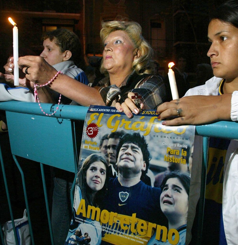 En 2004, recayó en su adicción a la cocaína y sufrió una nueva crisis cardiorrespiratorio. Estuvo una semana hospitalizado en Buenos Aires y después viajó a Cuba para ser operado y recuperarse allí.