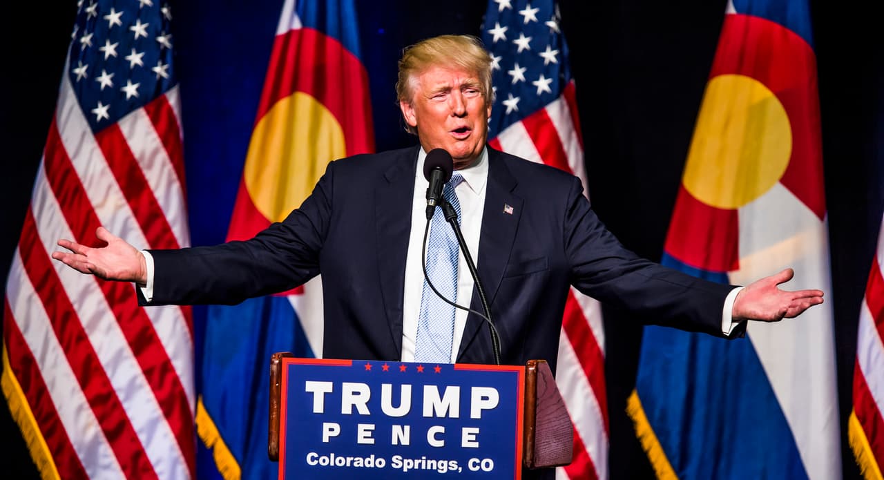 Donald J. Trump, candidato presidencial del Partido Republicano, habla en un acto de campaña el viernes 29 de julio de 2016, en Colorado Springs, Colorado. (Stacie Scott/The Gazette vía AP)