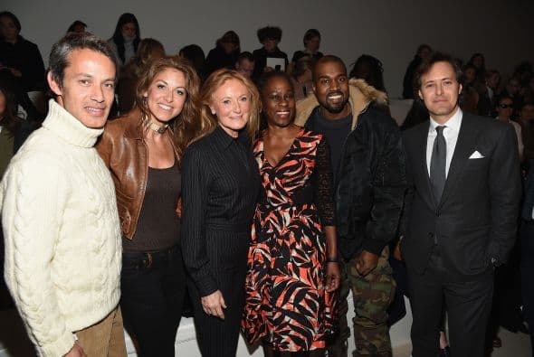 Misma que resalta y se convierte en protagónica al aparecer pocas veces en escena.