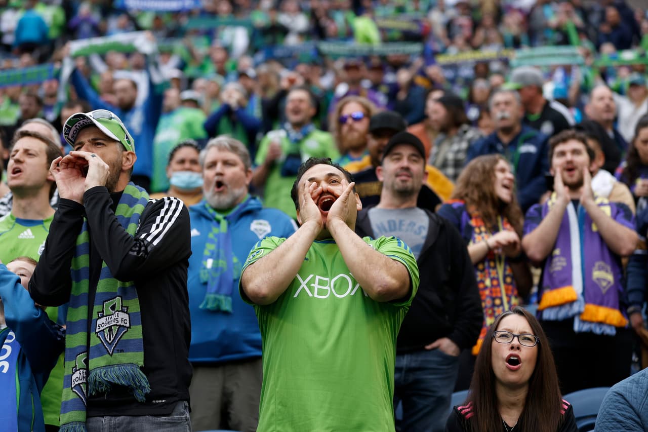 Seattle Sounders fue ampliamente superior a Pumas y se impuso con un doblete de Raúl Ruidíaz y otro tanto de Nicolás Lodeiro.