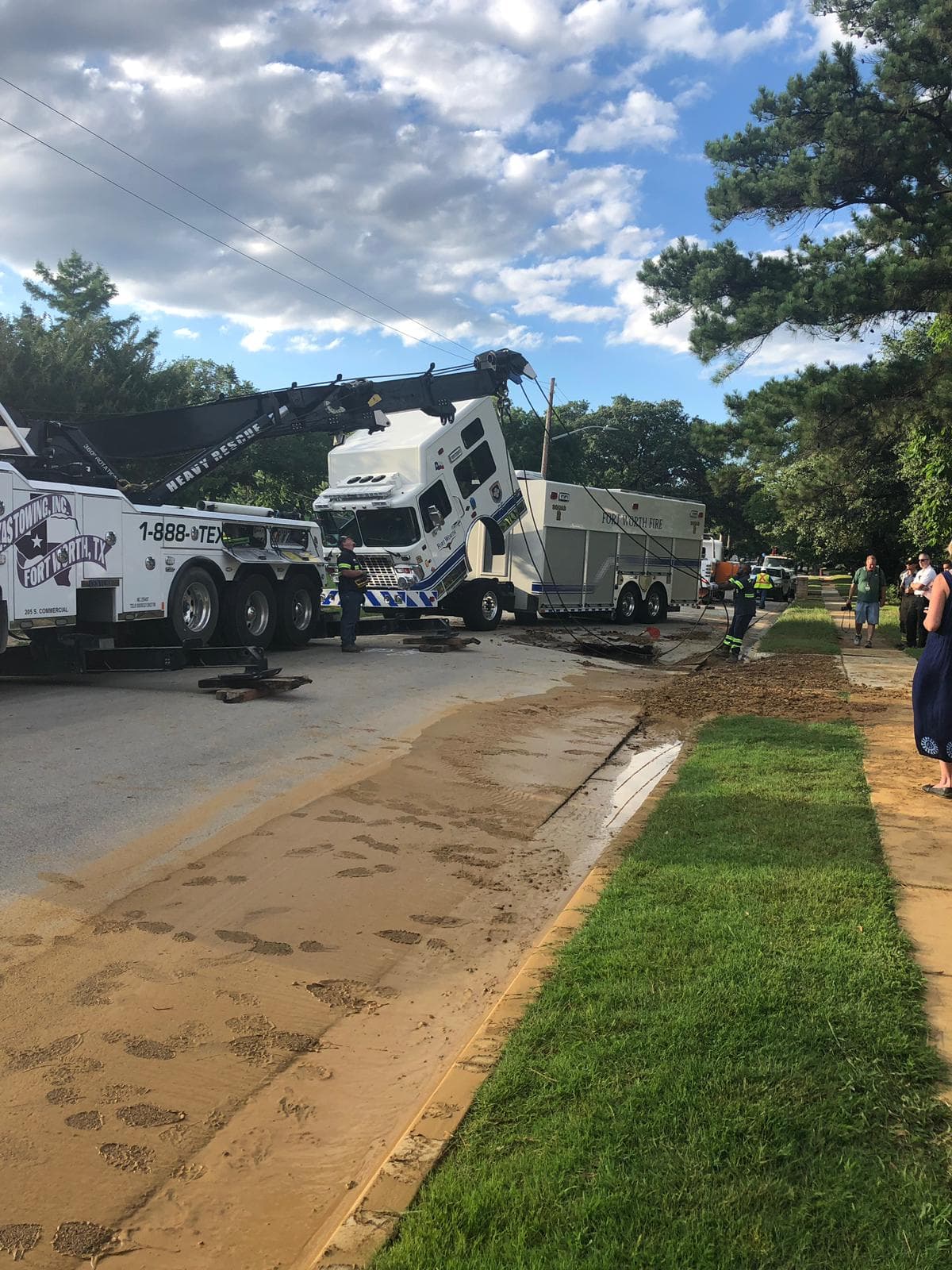 Ocurrió en la cuadra 1600 de Canterbury alrededor de las 4:40 p.m.