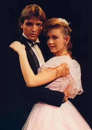 Su galán dentro de la historia fue interpretado por
<b><a href="https://www.univision.com/famosos/rafael-rojas-un-galan-de-telenovela-que-gozo-de-gran-fama-y-termino-en-el-olvido-fotos" target="_blank"> Rafael Rojas</a></b>, todo se complicaba entre ellos cuando pensaban que ella estaba embarazada.