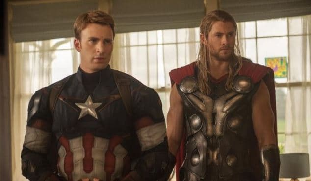 Chris Evans junto a Chris Hemsworth ('Thor').