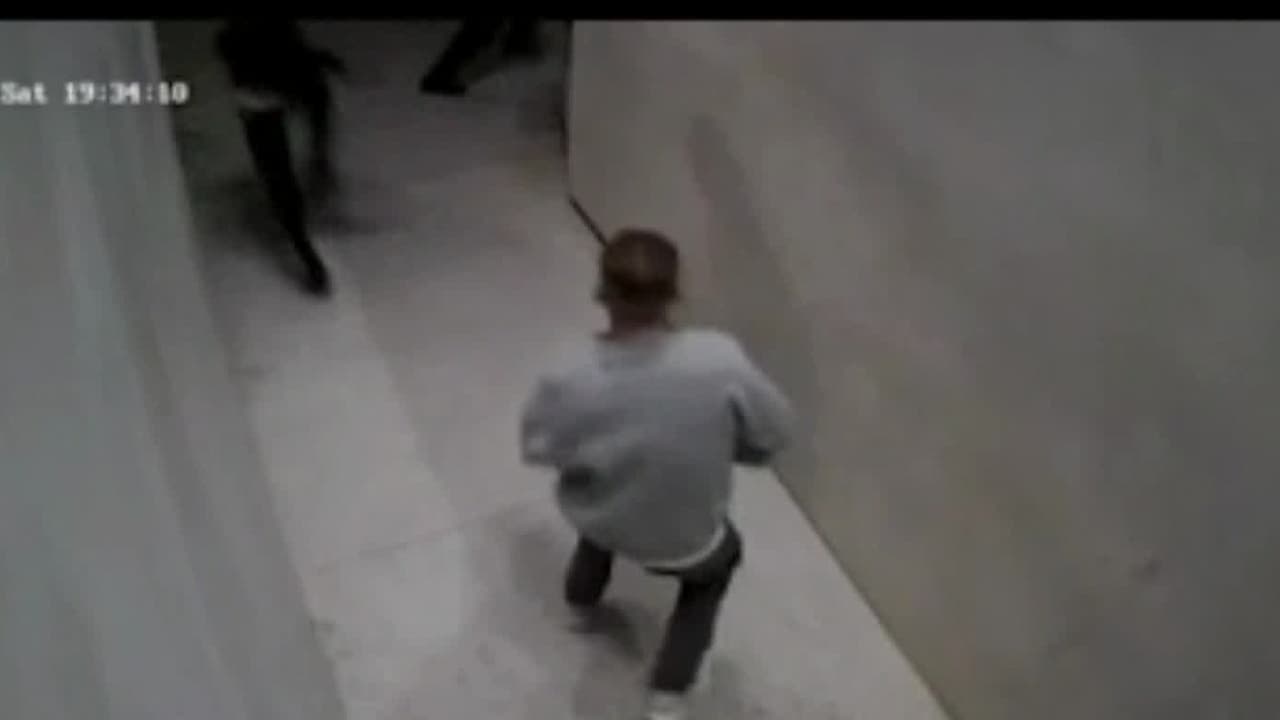 ¿Alguien más los vio? Buscan al trío que intentó asaltar a un residente de Los Ángeles que les disparó