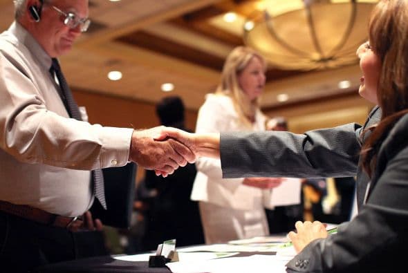 CERO- Ningún cambio se reportó en la tasa de desempleo de EU para el mes de agosto, de acuerdo con el Departamento del Trabajo, la tasa sigue estancada en 9.1% al igual que en julio.