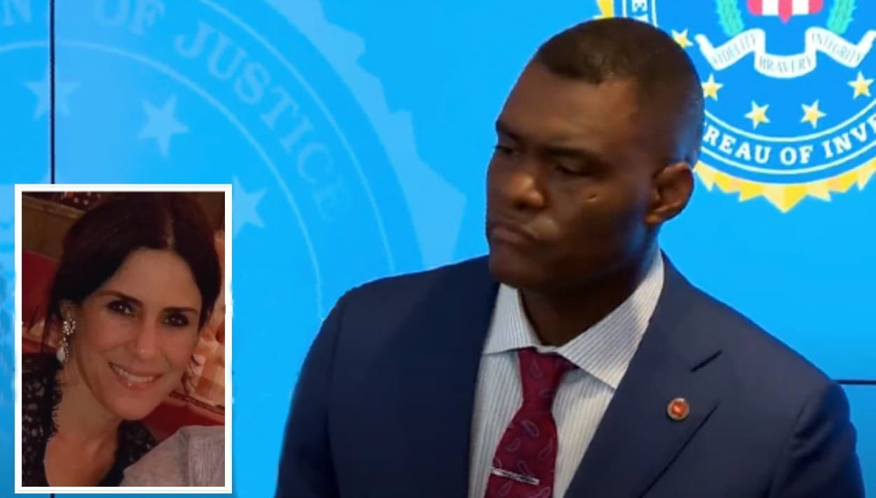 "No había debate; sabíamos que estaba intentando matar a su esposa (Tatiana Pino)", agregó 
<b><a href="https://www.youtube.com/watch?v=kkYxTY1YWEU" target="_blank">Markenzy Lapointe, fiscal del sur de la Florida</a></b>, quien participó en la conferencia de prensa junto al FBI. Sergio Pino se quitó la vida, sin poder enfrentar el peso de la justicia por sus actos. 
<b>Nueve personas</b> que 
<b>formaron parte</b> de sus distintos 
<b>planes </b>contra la madre de
<b> dos de sus cuatro hijas</b>, 
<b>fueron arrestadas</b>.