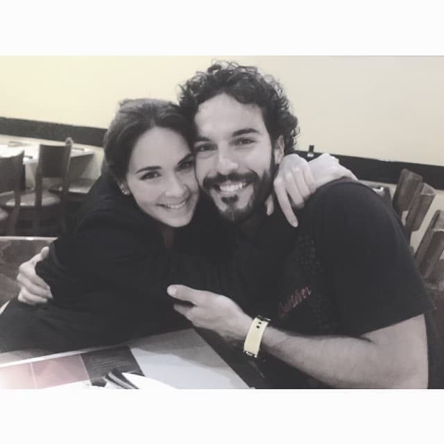 La pareja duró nueve años de noviazgo y el 2017 fue testigo de su primer aniversario como marido y mujer.