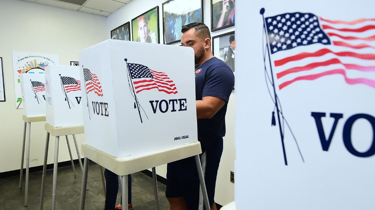 Encuestas: el giro demócrata a la izquierda ayudó a los republicanos con el voto latino, pero no lo suficiente 