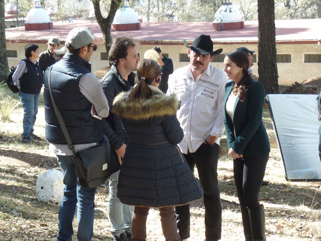 El equipo de producción estaba afinando los detalles para comenzar a grabar.