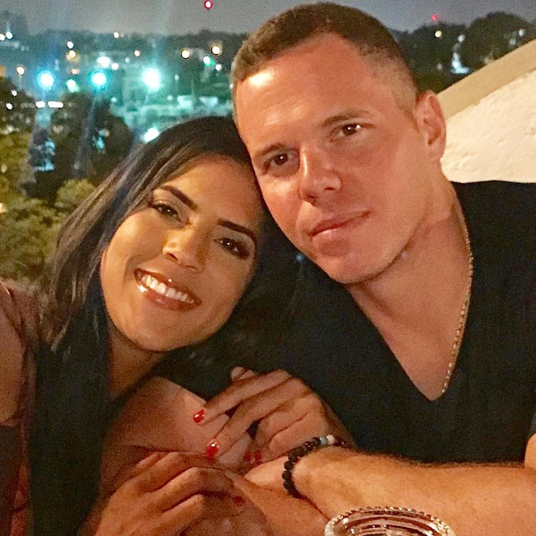 "Yo me enamoré de él ese mismo día por lo generoso que fue en todo sentido. Él se dio cuenta de todo y empezó a ponerme las cosas y comida en la mesa, a tratar de entenderme desde el día uno", explicó la exreina de Nuestra Belleza Latina durante una entrevista con su amiga y compañera Maity Interiano.